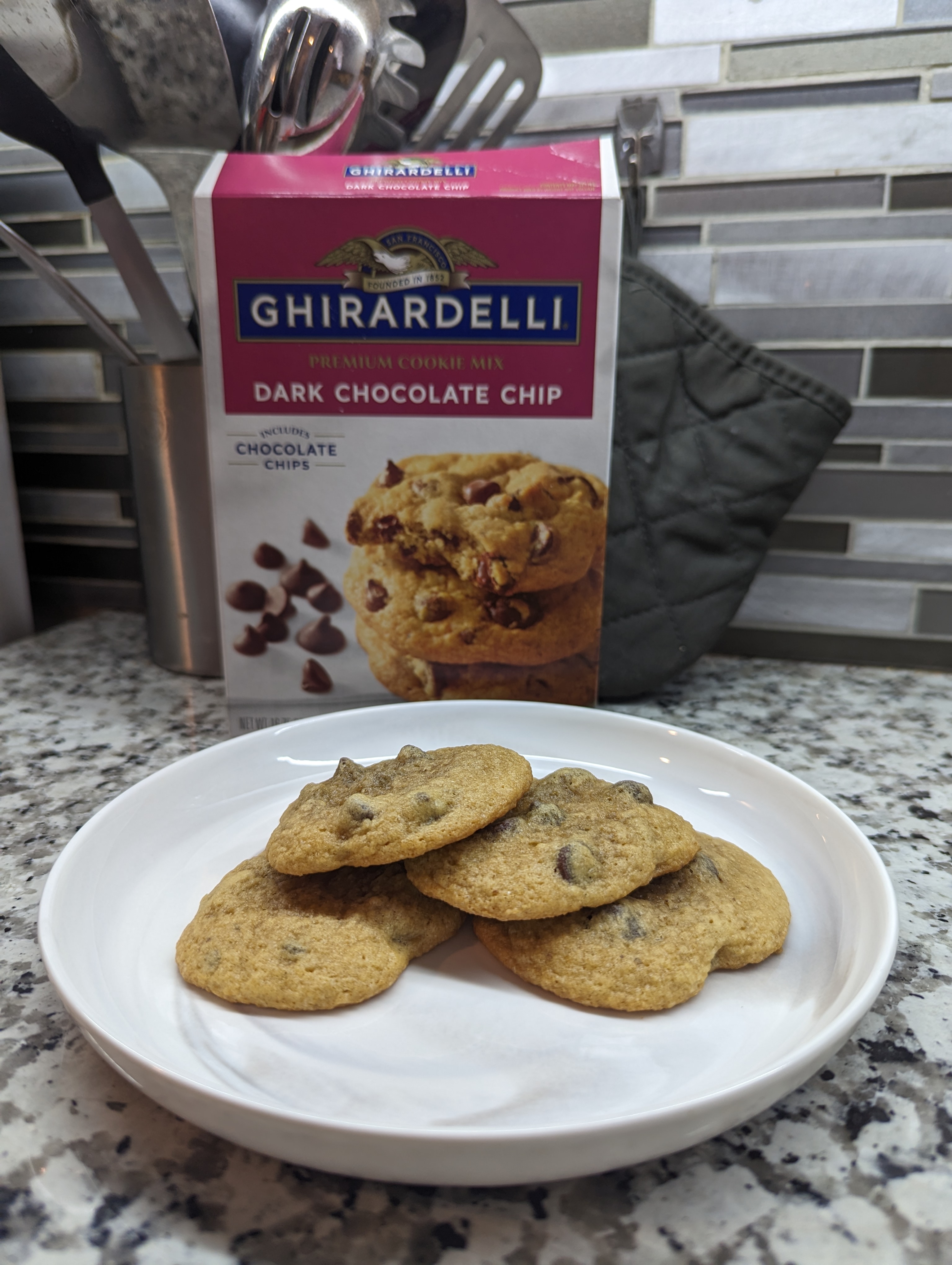 Trying Ghirardelli’s Dark Chocolate Chip premium cookie mix