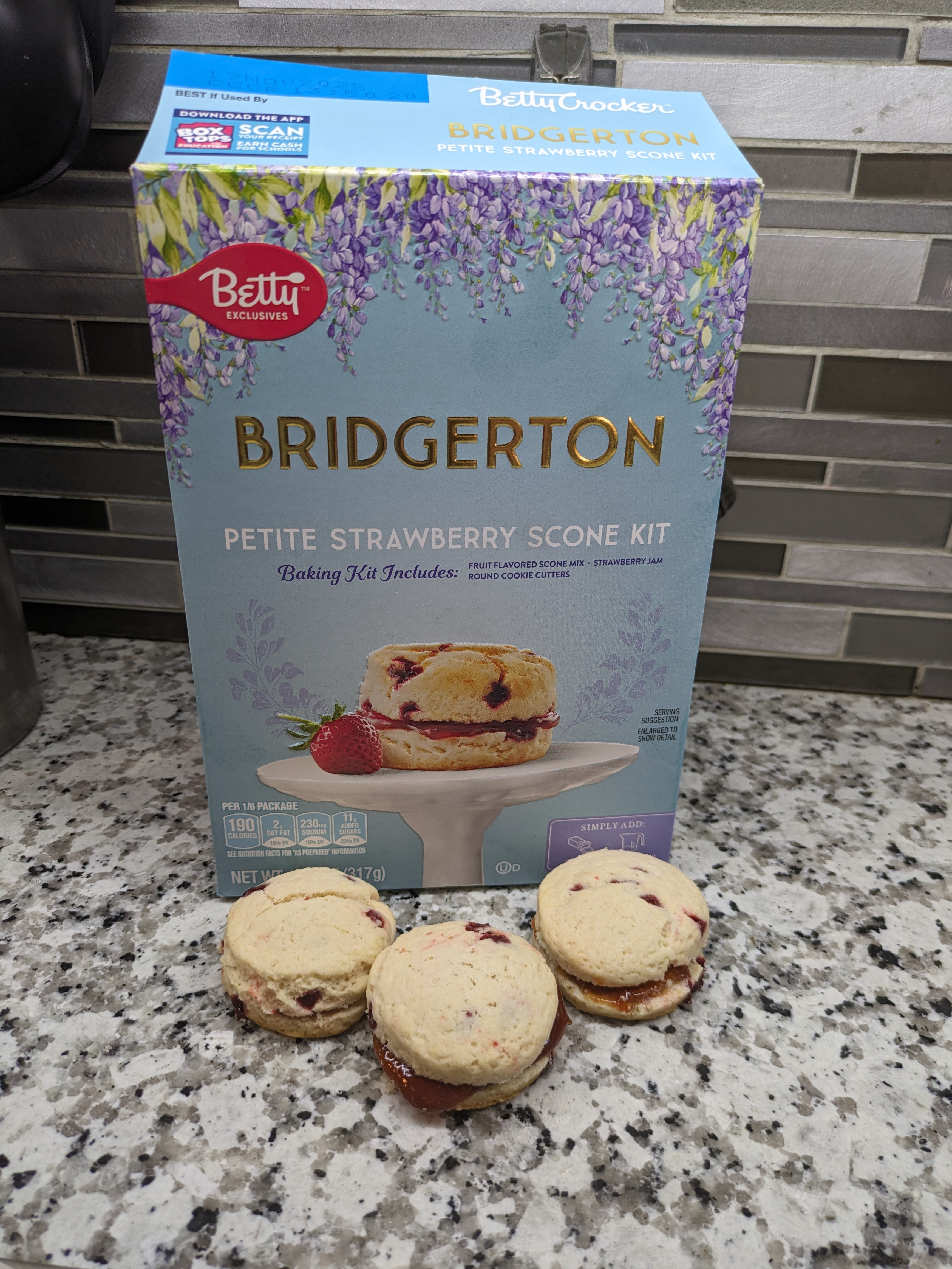 Testing Betty Crocker’s Bridgerton themed Petite Scone kit