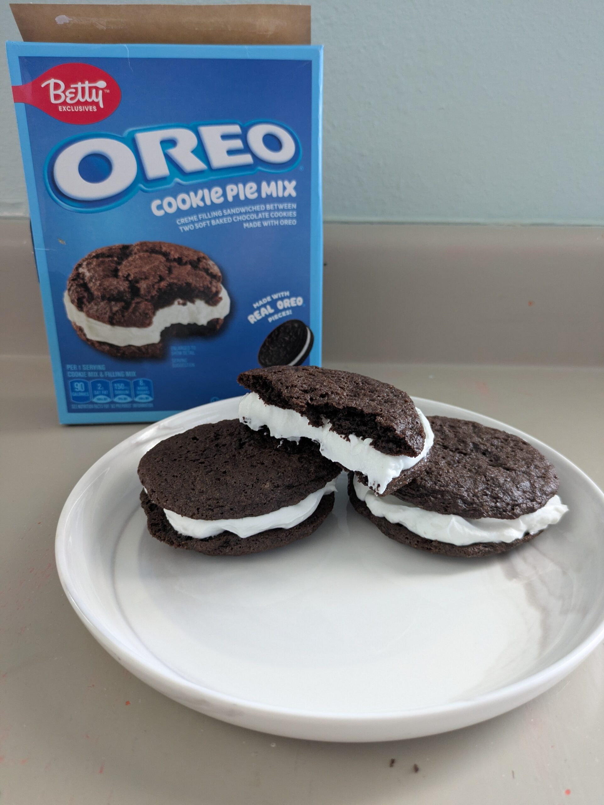 Trying Betty Crocker’s Oreo cookie pie mix