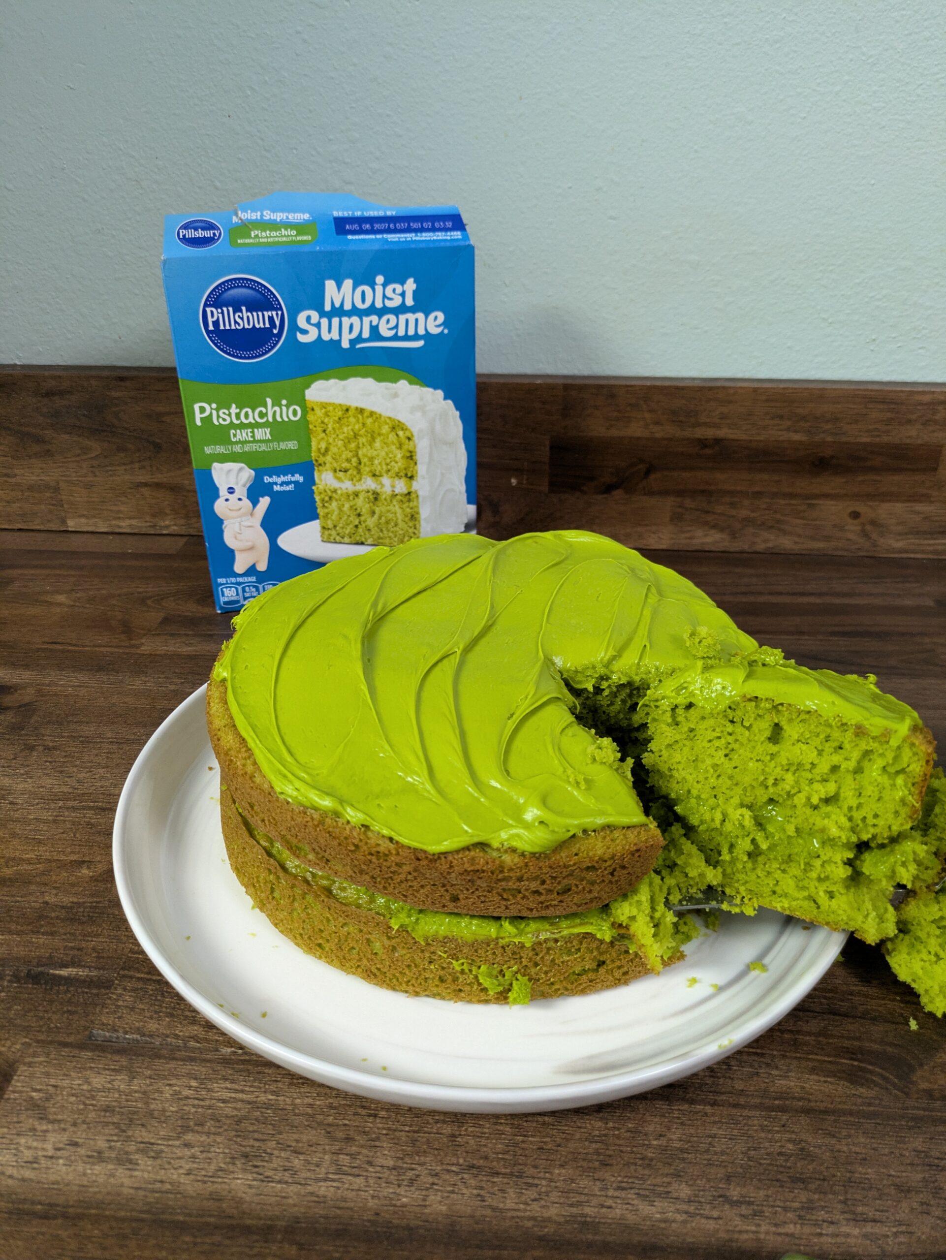 Trying Pillsbury’s new Pistachio cake mix